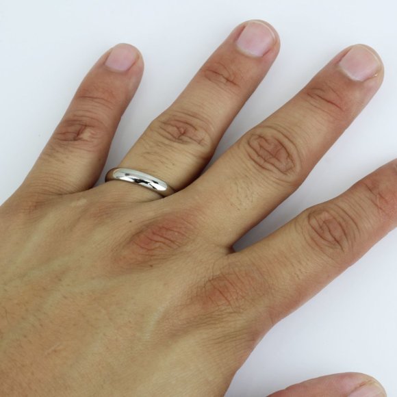 14k White Gold Comfort Fit Wedding Ring - Picture 3 of 3